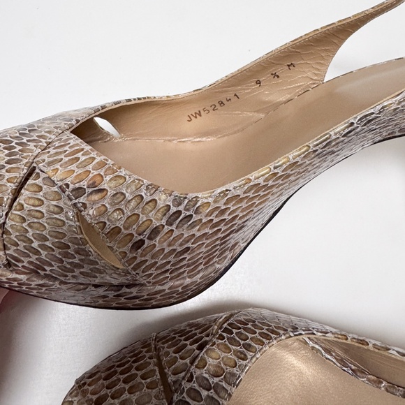 Stuart Weitzman peekaboo toe, size 9.5 M - Picture 3 of 7